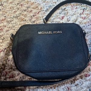 Black Micheal Kors Crossbody